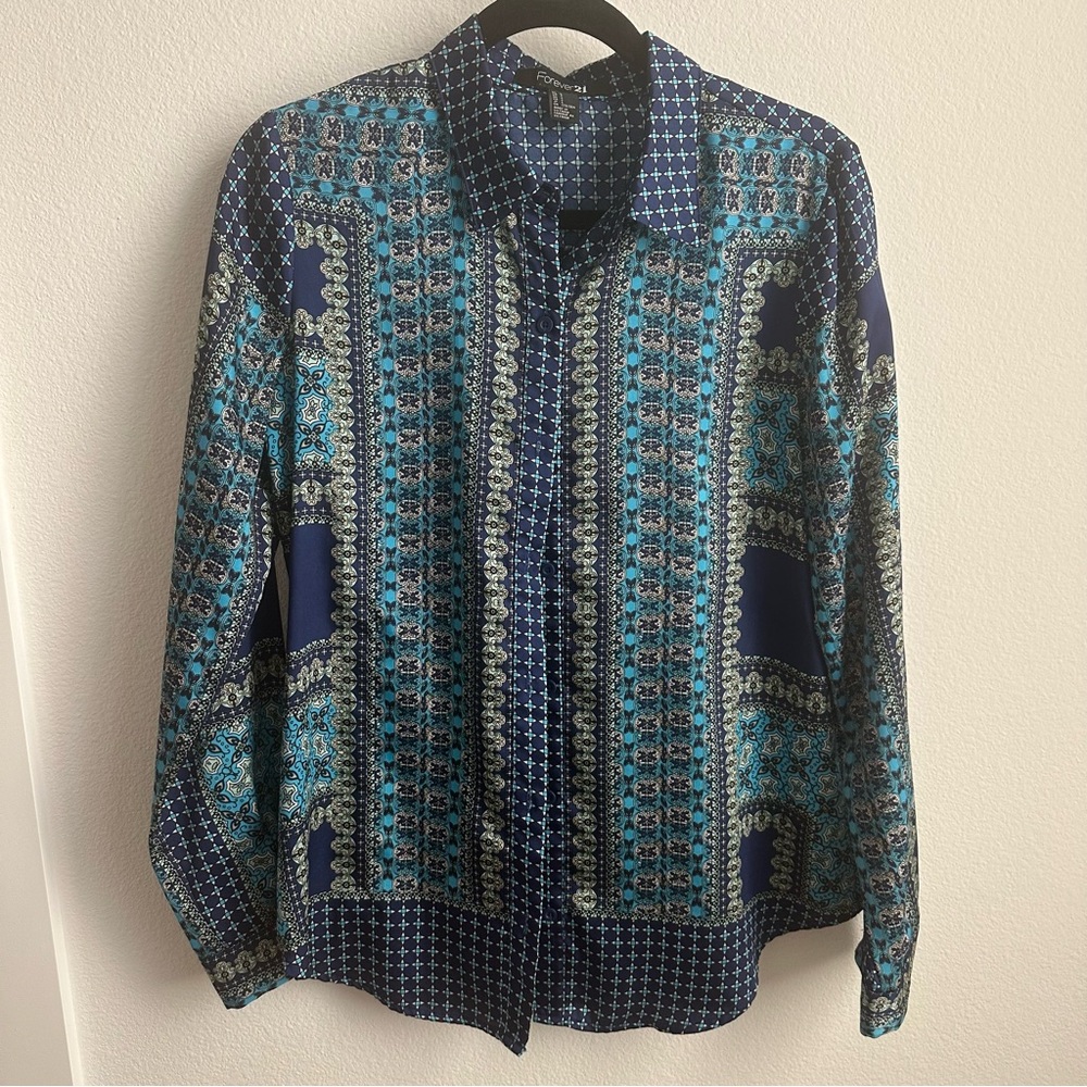 Forever 21 Blue and Aqua Patterned Blouse